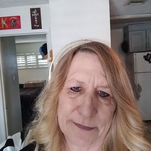 Meet your Posher, Tonya